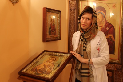 В часовне Перинатального центра Саратовской области состоялся обряд освещения иконы Федоровской Божьей Матери 