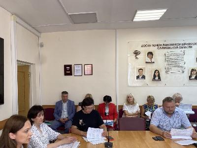На площадке областного минздрава состоялось заседание Комиссии по разработке территориальной программы обязательного медицинского страхования Саратовской области