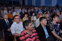 Валерий Радаев поздравил медработников с профессиональным праздником