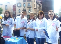 Молодежь Саратова приняла участие в массовой акции, посвященной борьбе со СПИД