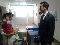 Министр здравоохранения области Алексей Данилов посетил детскую поликлинику г. Вольска